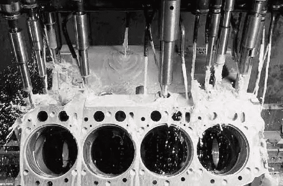 金屬加工液消泡劑應用場景